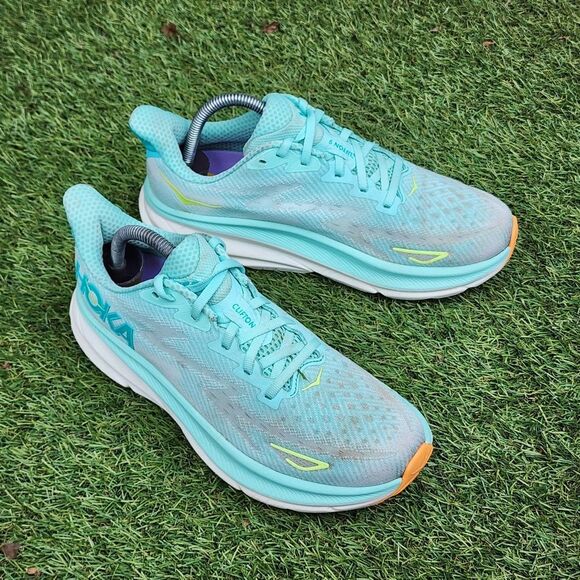 HOKA CLIFTON 9 - Womens Athletic Shoes - SIZE 9B - Picture 3 of 9